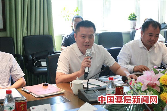 華春藥業(yè)與全國省級總經銷商簽署合作協(xié)議 華春藥業(yè)與全國省級總經銷商簽署合作協(xié)議